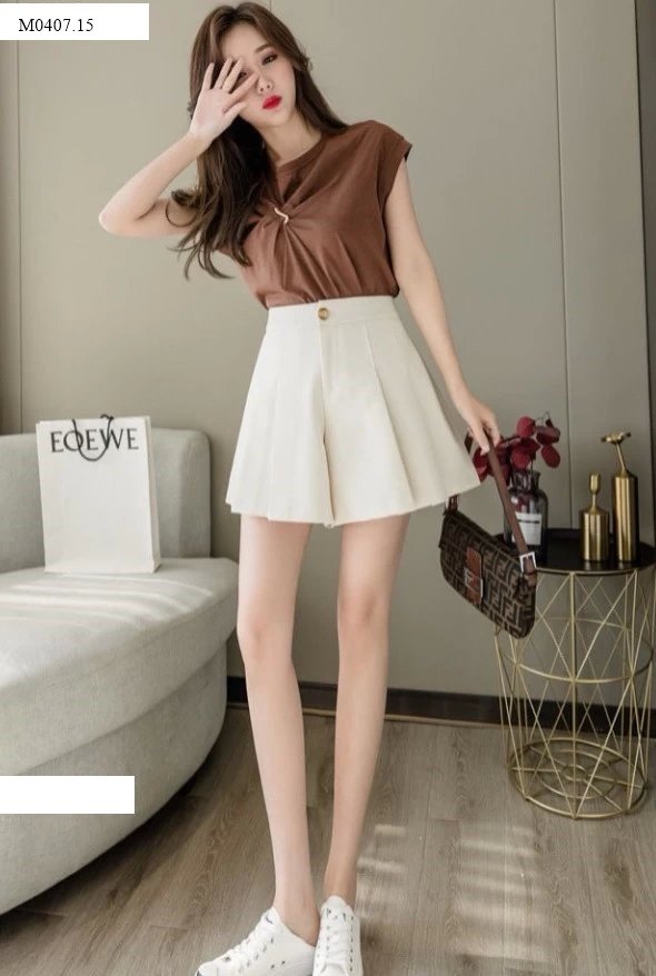 QUẦN SHORT NỮ XẾP LY