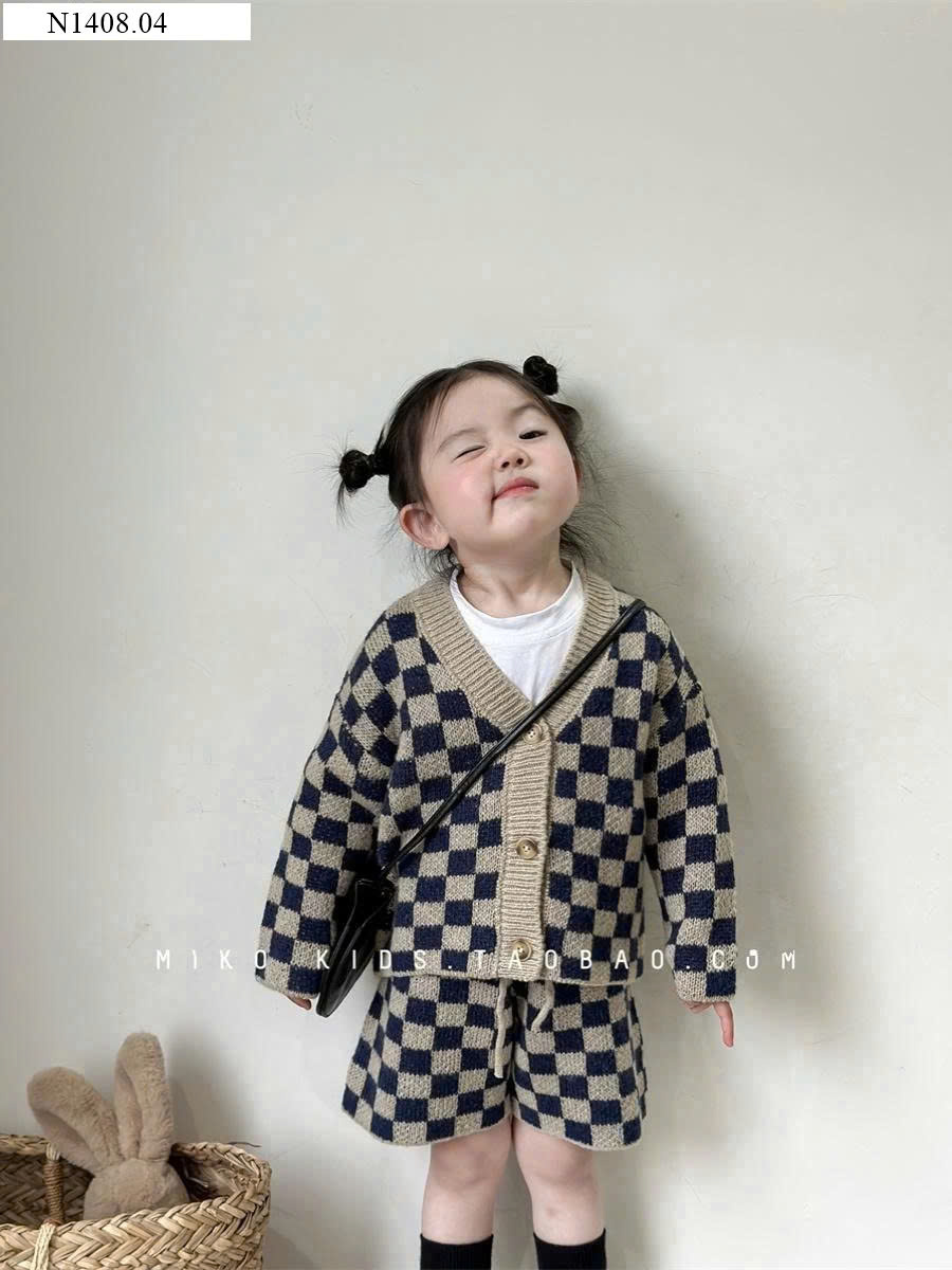 Set áo cardigan mix quần short len MTiny Queen