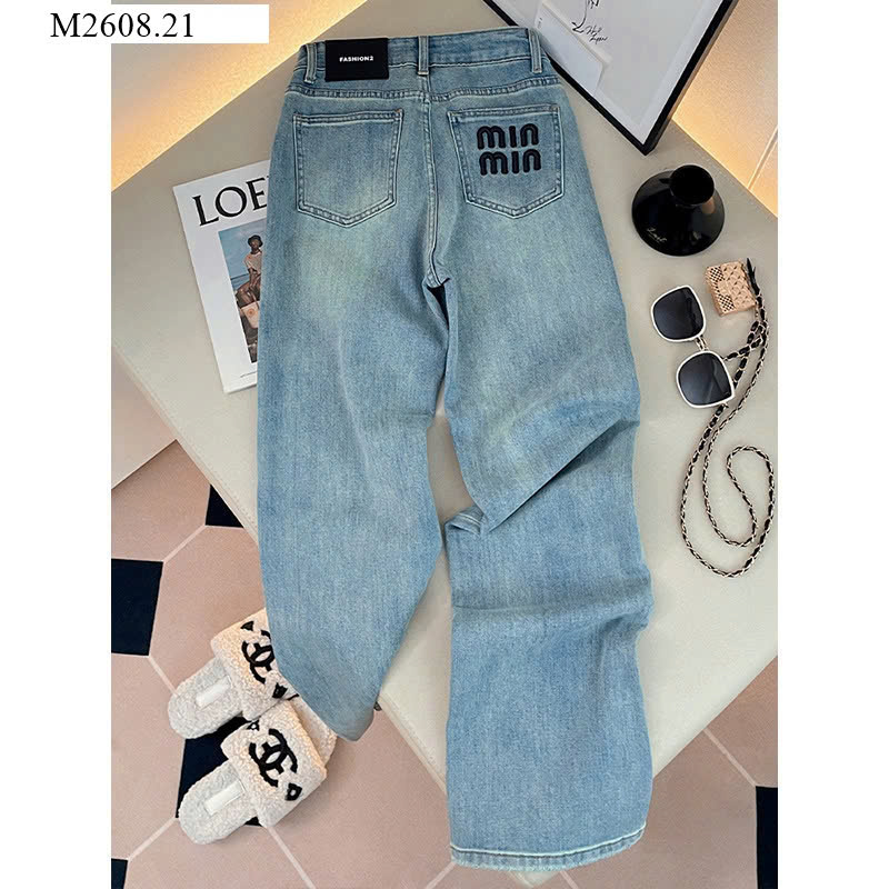 Quần Jeans Nữ Thêu Chữ - Thời Trang & Thoải Mái