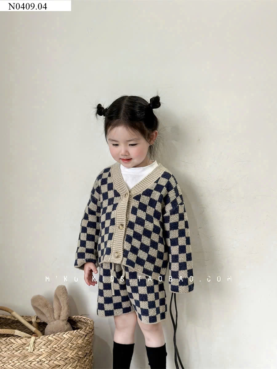 Set áo cardigan mix quần short len MTiny Queen