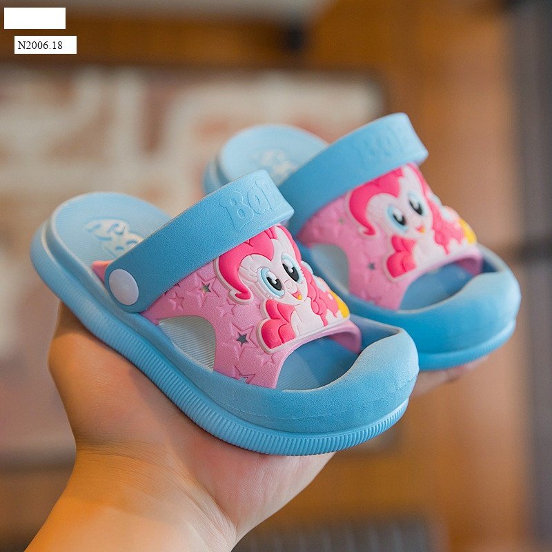 SỤC CROCS CHO BÉ